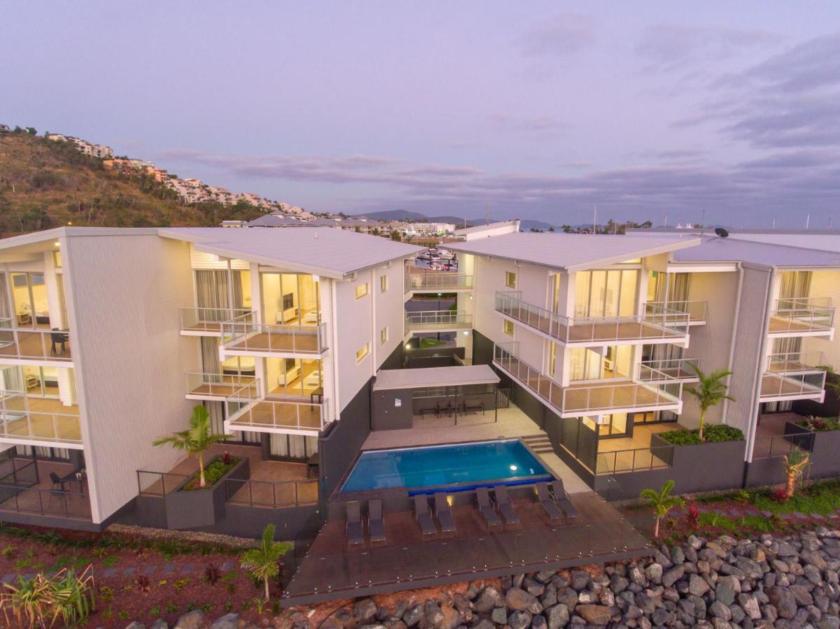 Отель Harbour Cove Эйрли-Бич Экстерьер фото