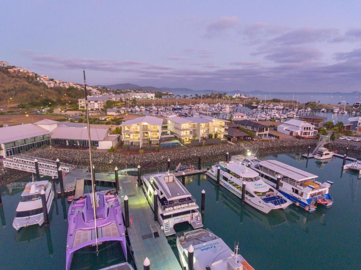 Отель Harbour Cove Эйрли-Бич Экстерьер фото