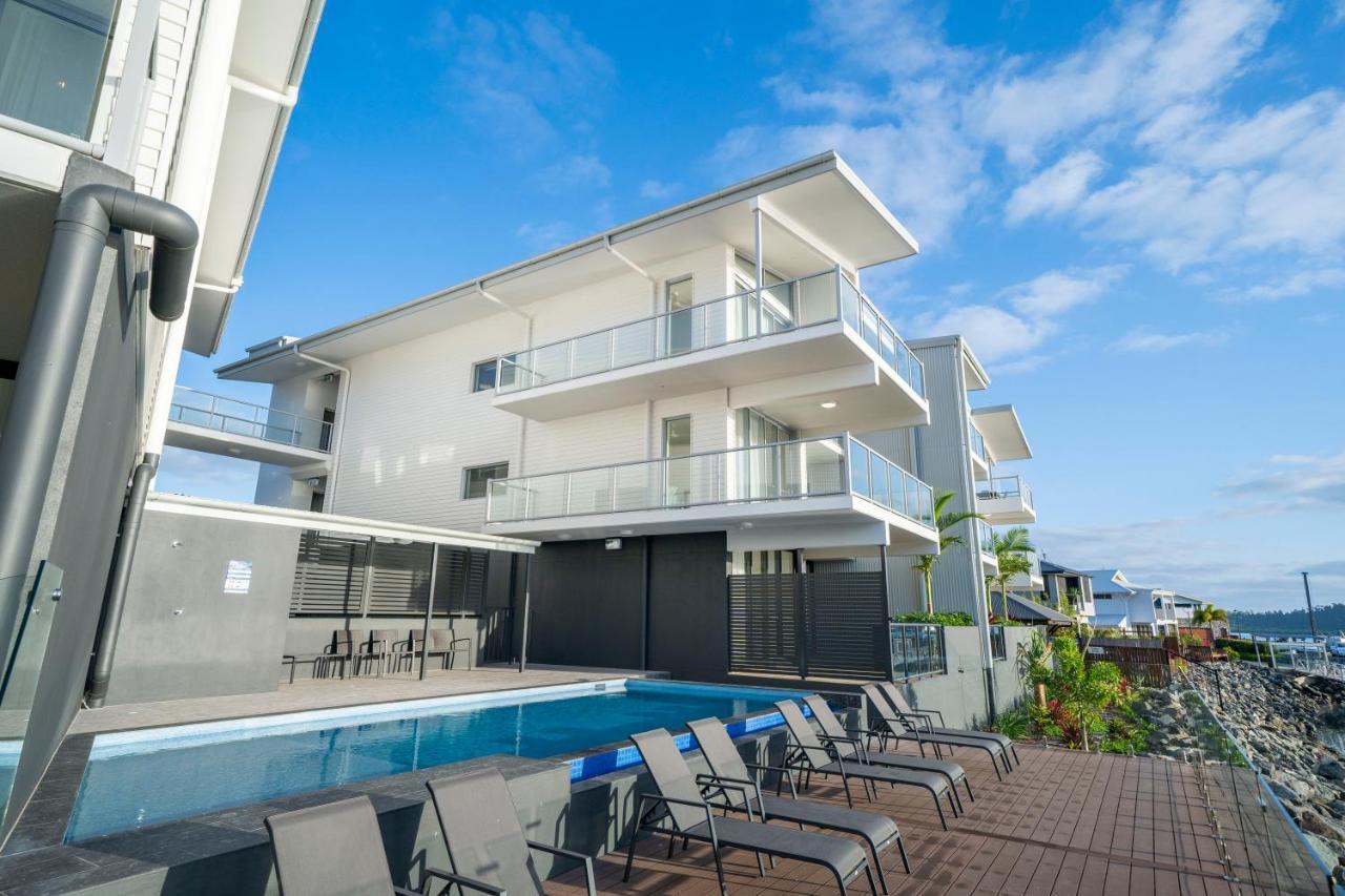 Отель Harbour Cove Эйрли-Бич Экстерьер фото