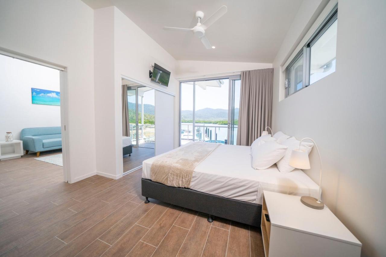 Отель Harbour Cove Эйрли-Бич Экстерьер фото